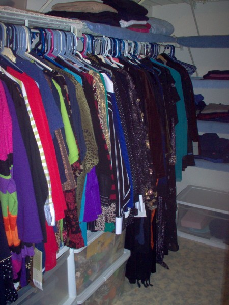 closet-ater-2 closet-ater-2