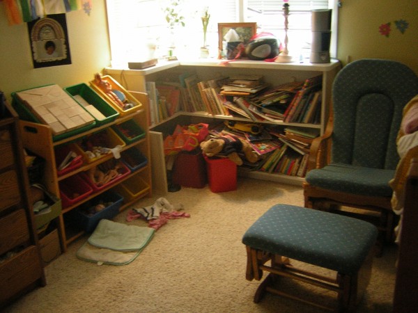 girls room before